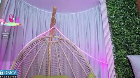 Kiara Zahiri online show from October 11, 2025, 11:31 am