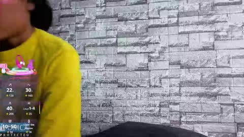 Kiara Zahiri online show from November 28, 2025, 11:02 am