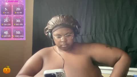 Snapshot of kiarasugars chatting on November 6, 2025, 2:51 pm KiaraSugars online show from November 6, 2025, 2:51 pm