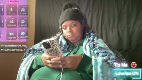 Snapshot of kiarasugars chatting on December 16, 2025, 6:35 pm KiaraSugars online show from December 16, 2025, 6:35 pm