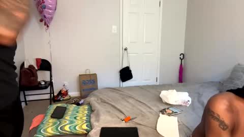 Snapshot of kibrombariu45 chatting on February 23, 2026, 12:13 pm HunneysPlayRoom online show from February 23, 2026, 12:13 pm