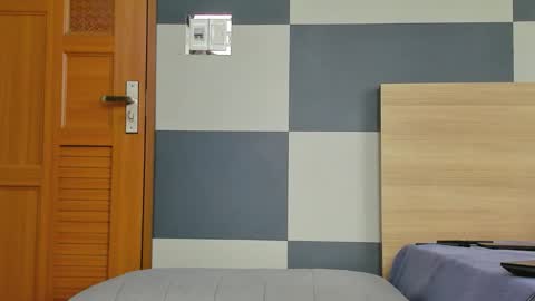 KIERA 31 online show from November 16, 2025, 5:35 am