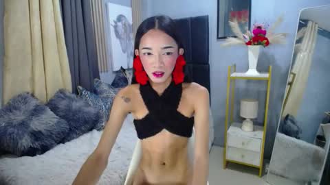 kieramoore online show from December 14, 2025, 11:04 am