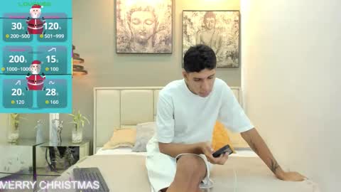 Kieran Derek online show from December 22, 2025, 3:25 am