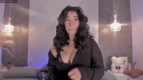 Kim Thompson online show from October 14, 2025, 5:47 pm