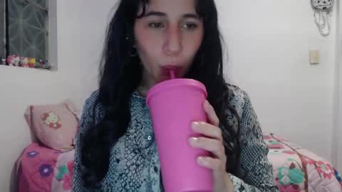 Snapshot of kiimy_to chatting on May 15, 2026, 10:50 pm Nezumy Rey online show from May 15, 2026, 10:50 pm