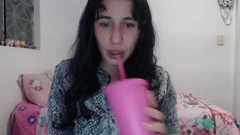 Snapshot of kiimy_to chatting on May 16, 2026, 12:18 am Nezumy Rey online show from May 16, 2026, 12:18 am
