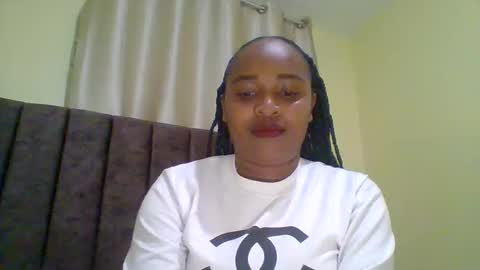 Snapshot of kiki_beby chatting on April 16, 2026, 4:30 pm Angela online show from April 16, 2026, 4:30 pm