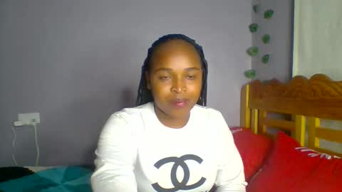 Snapshot of kiki_beby chatting on April 20, 2026, 6:53 pm Angela online show from April 20, 2026, 6:53 pm