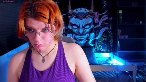 Kiki online show from December 17, 2024, 4:32 pm