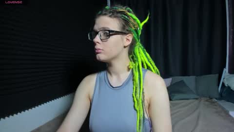 Kiki online show from September 25, 2025, 10:08 am