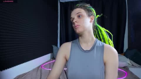 Kiki online show from October 21, 2025, 10:27 am