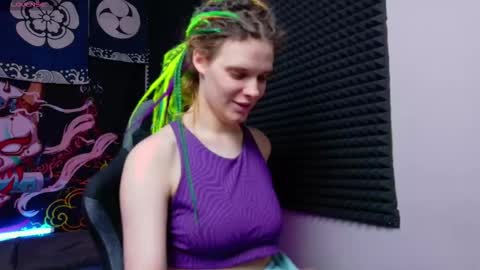 Kiki online show from December 2, 2025, 10:20 am