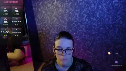 Snapshot of kiki_krash chatting on July 18, 2026, 10:30 am Kiki online show from July 18, 2026, 10:30 am