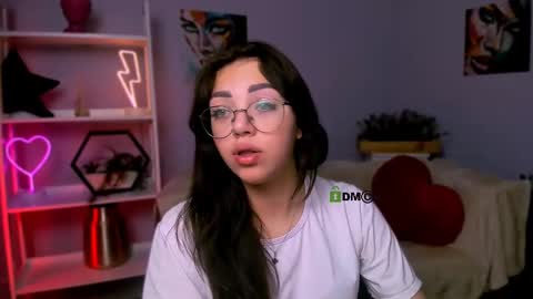 Snapshot of kiki_swan chatting on March 10, 2025, 6:49 am kiki_swan online show from March 10, 2025, 6:49 am