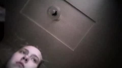 kikibang_ online show from December 4, 2025, 9:40 am