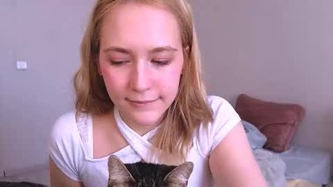 Snapshot of kikikarma chatting on March 6, 2026, 2:02 pm kikikarma online show from March 6, 2026, 2:02 pm