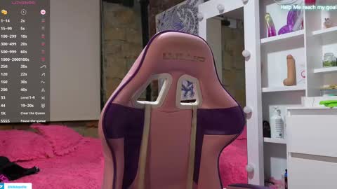 kiki online show from March 3, 2025, 11:24 pm