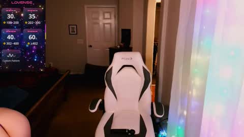 Snapshot of kiks823 chatting on February 7, 2026, 5:33 am ONLY FANS Britteebee online show from February 7, 2026, 5:33 am