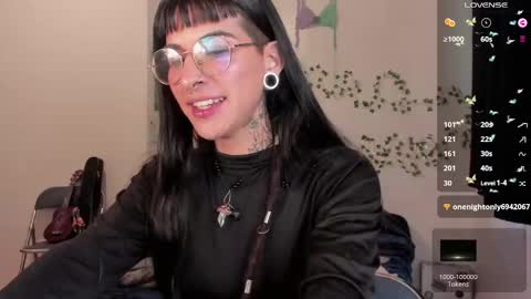 Snapshot of kila_moonlight444 chatting on April 21, 2026, 8:12 pm Bella online show from April 21, 2026, 8:12 pm