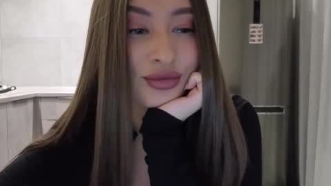 Snapshot of killer__girls chatting on February 8, 2026, 8:34 pm EvaAnna online show from February 8, 2026, 8:34 pm