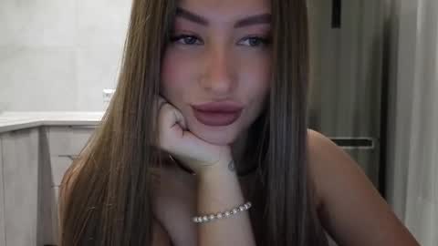 Snapshot of killer__girls chatting on April 13, 2026, 8:47 pm EvaAnna online show from April 13, 2026, 8:47 pm