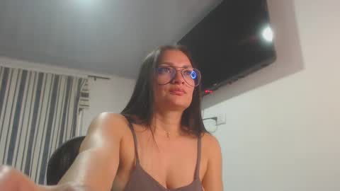 Snapshot of killey_saints chatting on February 16, 2025, 4:31 am killey online show from February 16, 2025, 4:31 am