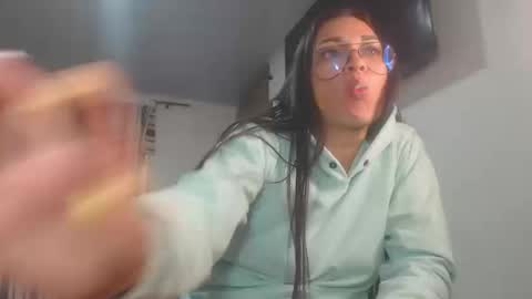 Snapshot of killey_saints chatting on October 17, 2025, 12:58 am killey online show from October 17, 2025, 12:58 am