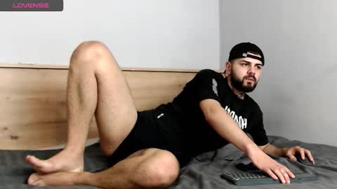 Snapshot of killianvane chatting on October 8, 2025, 12:03 pm killianvane online show from October 8, 2025, 12:03 pm