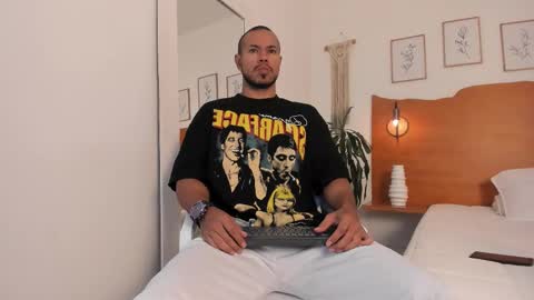 Snapshot of killua_zagarra_ chatting on January 10, 2026, 9:41 pm Kilua Muscle guy online show from January 10, 2026, 9:41 pm