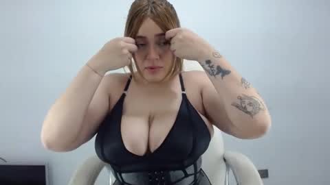 Snapshot of kim_bellemore chatting on February 10, 2025, 11:46 am Kimberly online show from February 10, 2025, 11:46 am