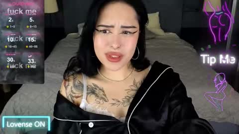 Snapshot of kim_brownie chatting on December 13, 2025, 8:47 pm Kim online show from December 13, 2025, 8:47 pm