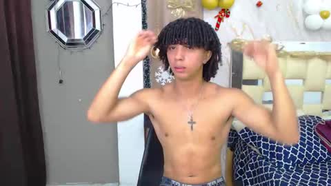 Snapshot of kim_curly_ chatting on December 5, 2025, 2:47 pm KIM online show from December 5, 2025, 2:47 pm