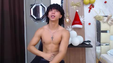 Snapshot of kim_curly_ chatting on December 16, 2025, 3:28 pm KIM online show from December 16, 2025, 3:28 pm