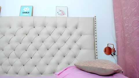 Snapshot of kim_eli chatting on February 9, 2025, 8:44 am kim_eli online show from February 9, 2025, 8:44 am