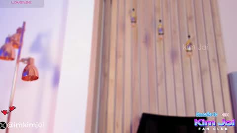 Snapshot of kim_joi_ chatting on February 25, 2026, 12:37 pm Kim Joi online show from February 25, 2026, 12:37 pm