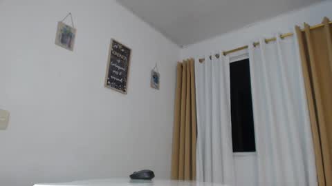 kim online show from October 28, 2025, 5:22 am