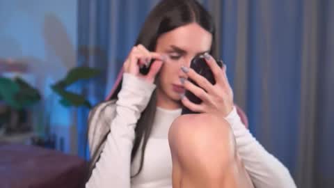 Snapshot of kim_oberlin chatting on October 15, 2025, 11:10 am Kim Oberlin online show from October 15, 2025, 11:10 am