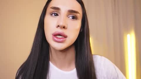 Snapshot of kim_oberlin chatting on October 21, 2025, 11:33 am Kim Oberlin online show from October 21, 2025, 11:33 am