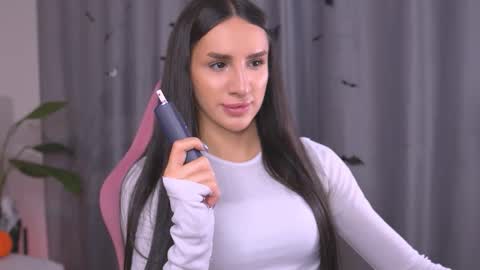 Snapshot of kim_oberlin chatting on October 25, 2025, 11:07 am Kim Oberlin online show from October 25, 2025, 11:07 am