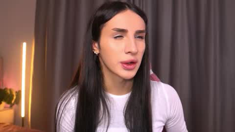 Snapshot of kim_oberlin chatting on November 9, 2025, 3:54 pm Kim Oberlin online show from November 9, 2025, 3:54 pm