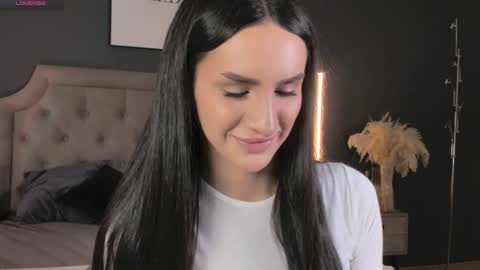 Snapshot of kim_oberlin chatting on November 20, 2025, 4:29 pm Kim Oberlin online show from November 20, 2025, 4:29 pm