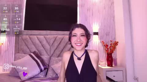 Snapshot of kim_ritz chatting on June 10, 2026, 8:19 pm Kim online show from June 10, 2026, 8:19 pm