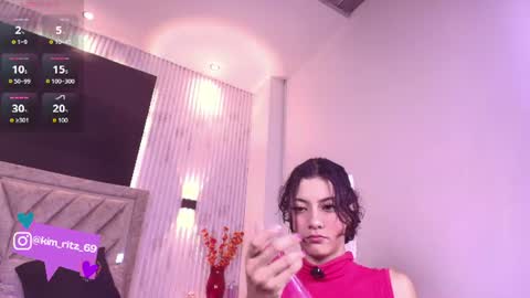Snapshot of kim_ritz chatting on June 13, 2026, 8:18 pm Kim online show from June 13, 2026, 8:18 pm