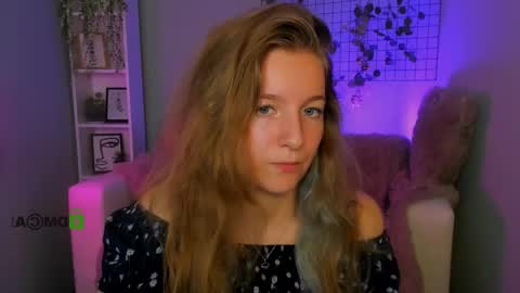 kim online show from September 22, 2025, 9:22 am