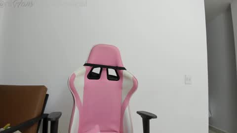 Snapshot of kim_velez chatting on December 27, 2024, 10:59 pm Kim Velez SCORE Girl online show from December 27, 2024, 10:59 pm