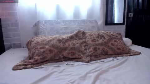 Snapshot of kimandyuk chatting on November 25, 2025, 5:13 pm Kim Yuk online show from November 25, 2025, 5:13 pm