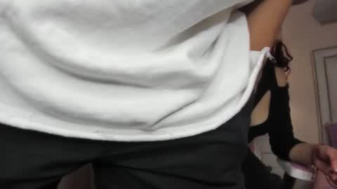 April online show from December 17, 2025, 8:26 pm