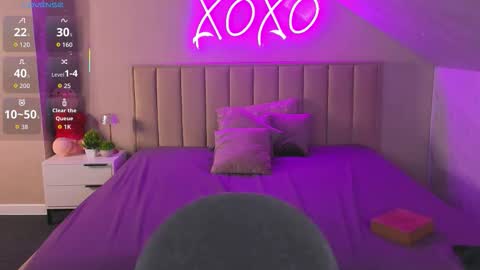 kimberlly_smith online show from November 29, 2025, 12:35 am