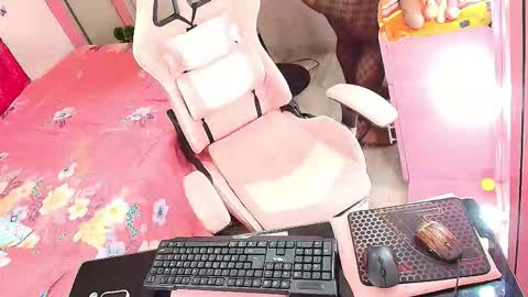 Snapshot of kimberly_bellu chatting on February 20, 2026, 12:40 am Anita. online show from February 20, 2026, 12:40 am